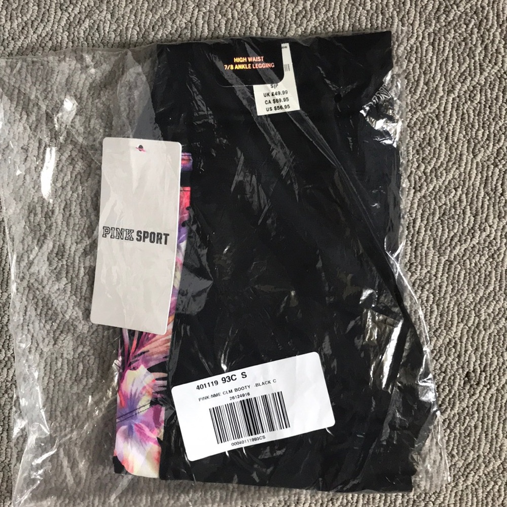 NWT! VS PINK ULTIMATE V LEGGING - BLACK FLORAL - Picture 4 of 4